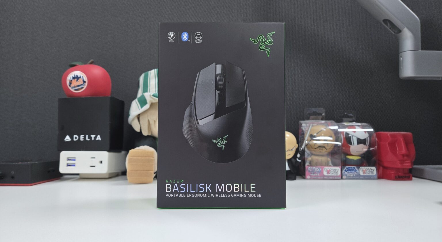 Razer Basilisk Mobile Mouse packaging