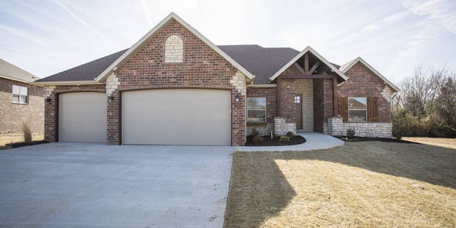 378 N Niangua, Nixa MO 65714