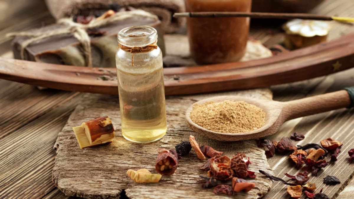 Cómo afecta la Luna Llena nuestro cuerpo y nuestra energía 5 limpiar la casa de malas vibras