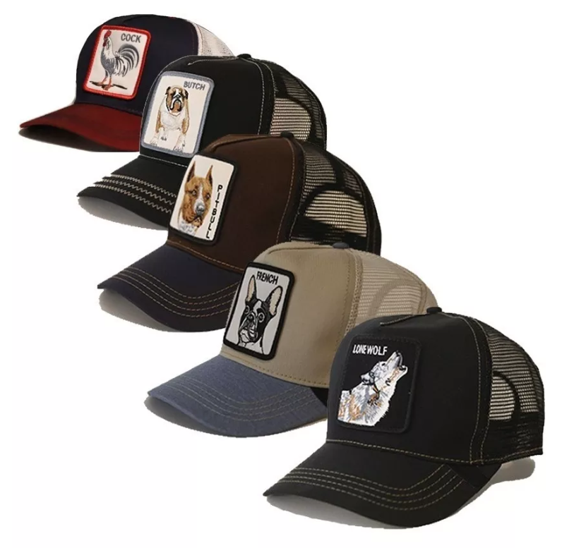 Colección de gorras trucker estilo unisex, con parches de animales como un lobo, un gallo y varios perros, características del estilo urbano.