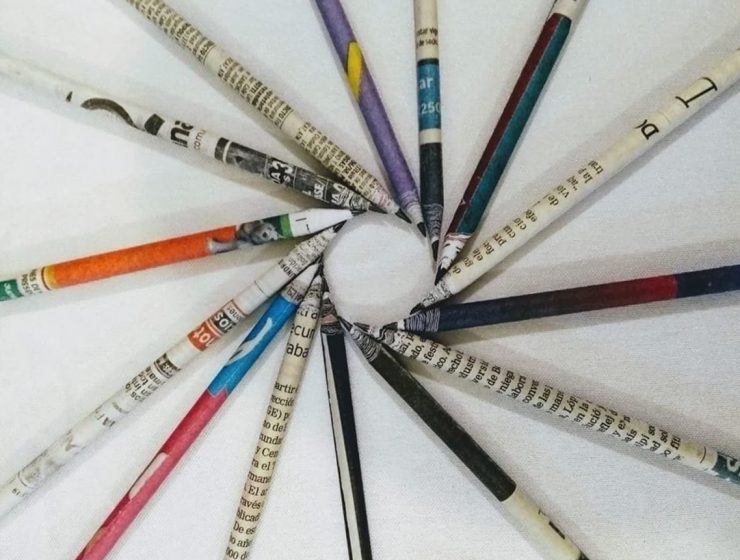 Dos hermanos reutilizan hojas de diarios y fabrican lápices ecológicos 17 lapices ecologicos