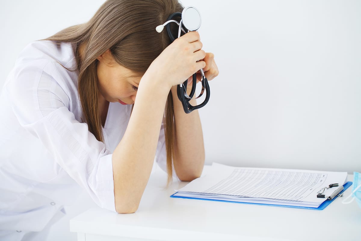 Facundo Manes: cuidar a quienes nos cuidan 14 medico enfermero estres