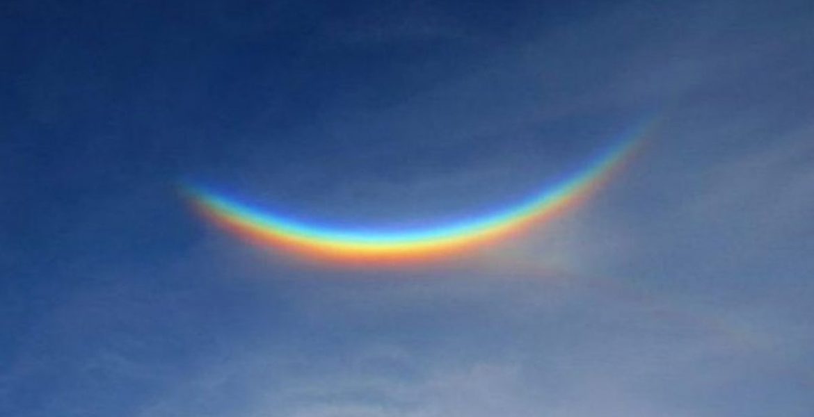 Italia: apareció un arcoiris al revés y se convirtió en símbolo de esperanza 3