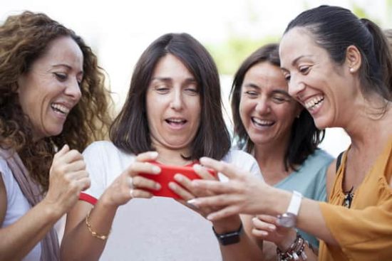 grupo de mamis