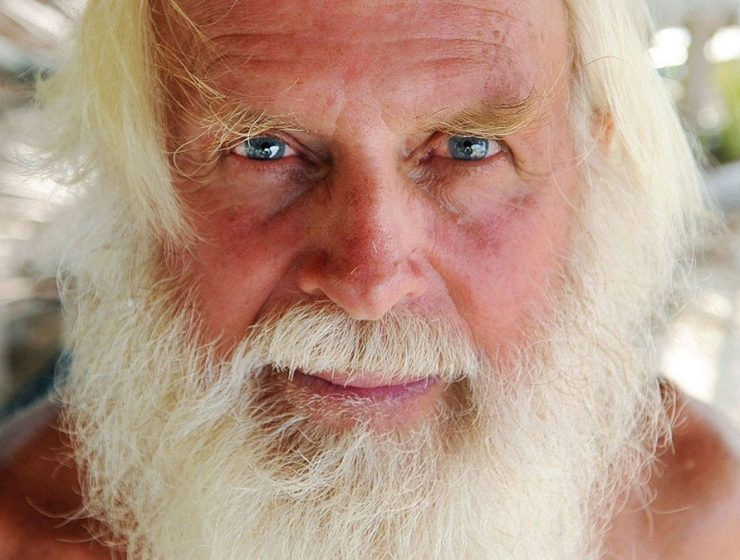 Fue millonario, lleva 23 años en una isla y cuenta sus secretos para sobrevivir al aislamiento 29 Fue millonario, lleva 23 años en una isla y cuenta sus secretos para sobrevivir al aislamiento 7