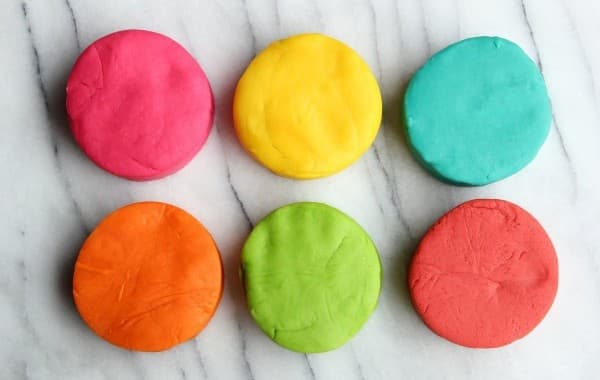 como hacer plastilina