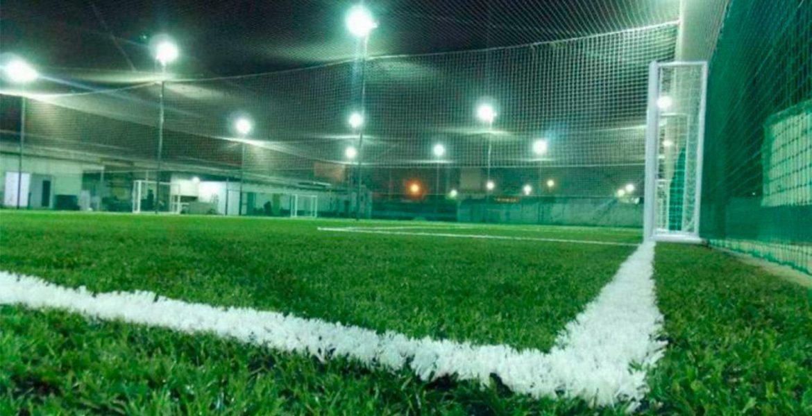 Metegol humano: vuelve el fútbol entre amigos 2