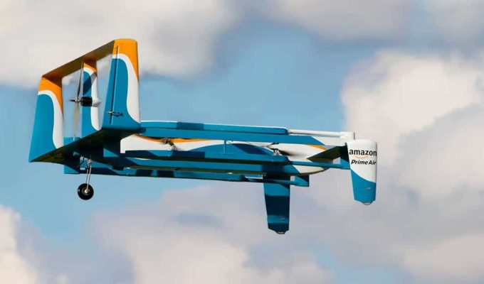 amazon dron esquiadores