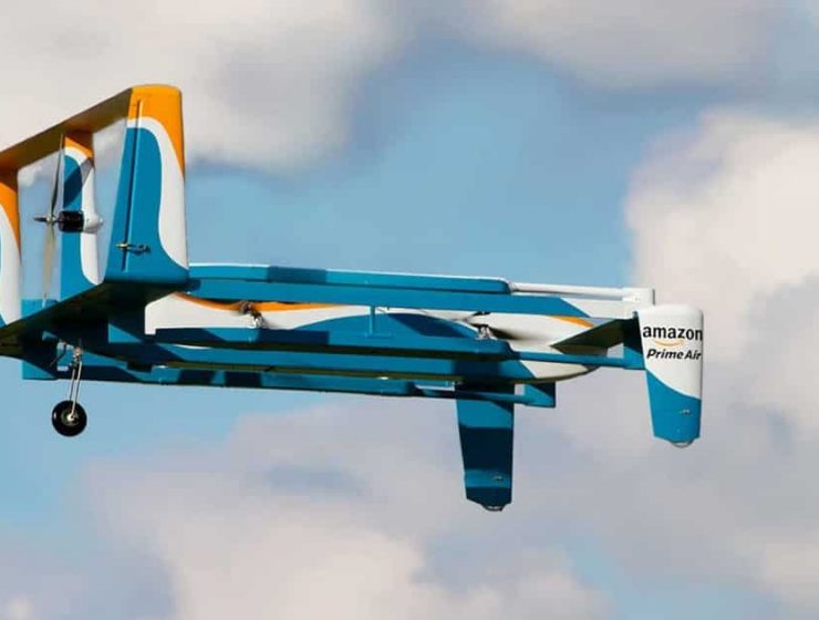 amazon dron esquiadores