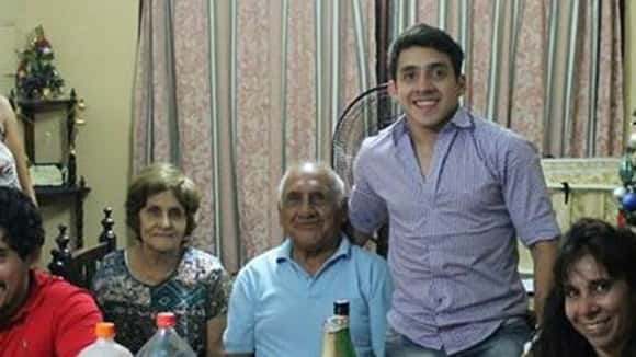 Conmovedor video: un abuelo se entera por zoom que su nieto se recibió de abogado 1