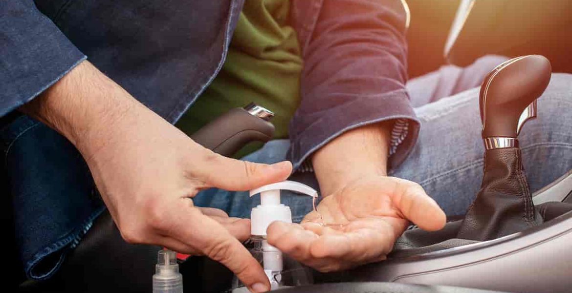 alcohol en gel en el AUTO