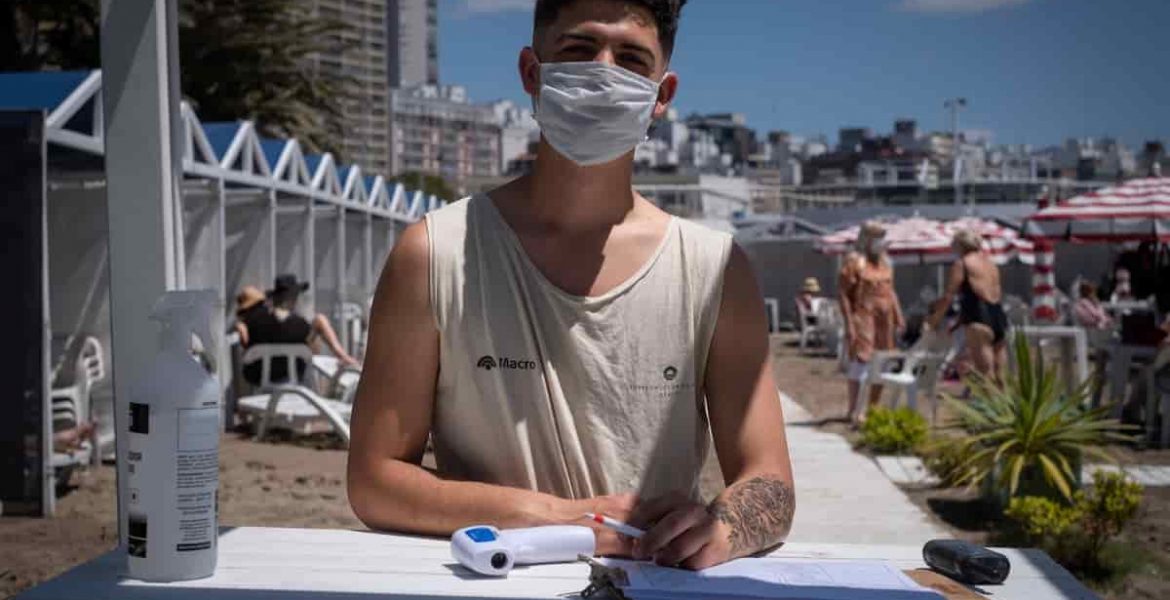 Mar del Plata: los balnearios alertan que lo primordial será la distancia y el uso de barbijos 4
