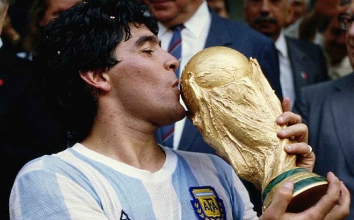 diego maradona carta natal
