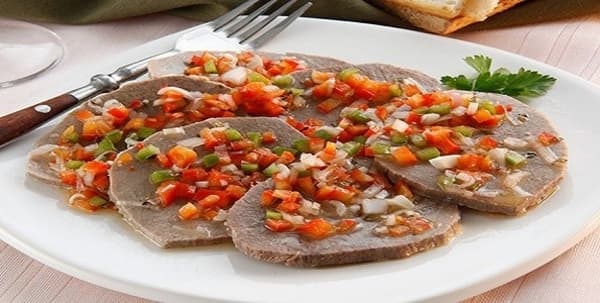 Lengua a la vinagreta Lengua a la vinagreta