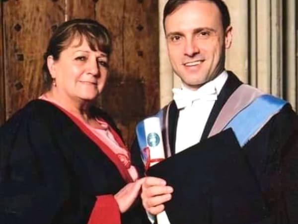 esteban y su mama