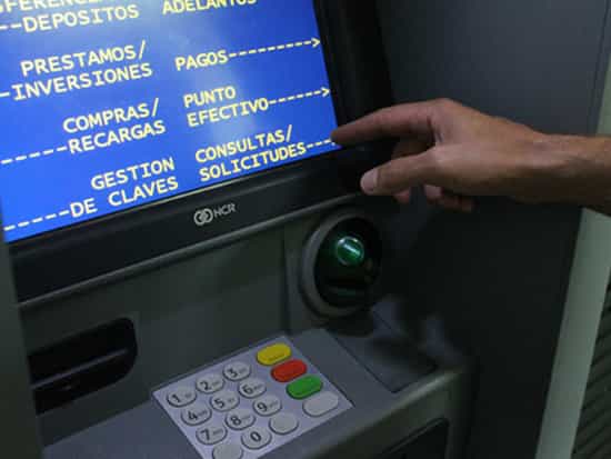 Cómo saber si un cajero automático está hackeado 9