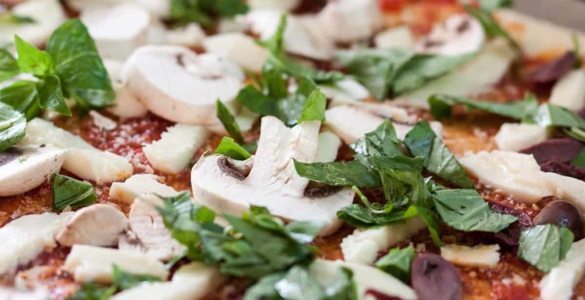 Cómo cocinar una pizza rica y saludable
