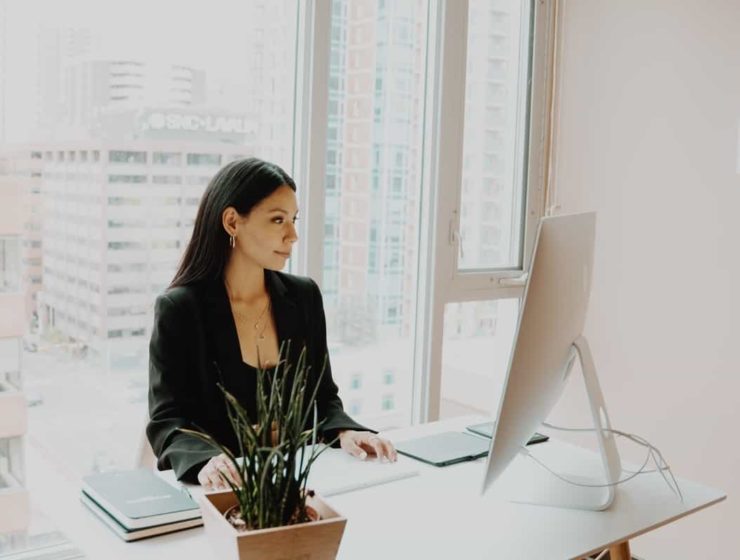 Maquiavelo para las mujeres: un libro con las claves del éxito laboral