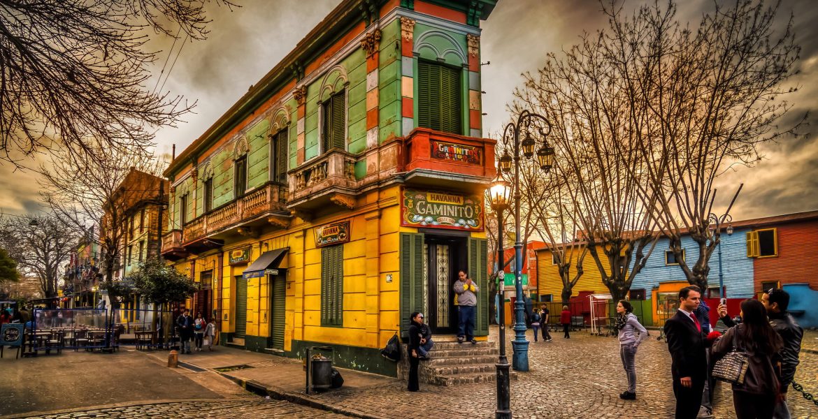 “Amigovio”, “finde” o “chat”: palabras que emergieron en los últimos 15 años 14