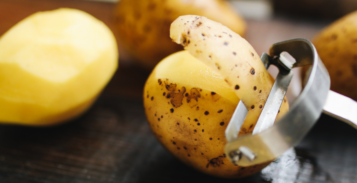 Cómo pelar papas en la mitad de tiempo 5