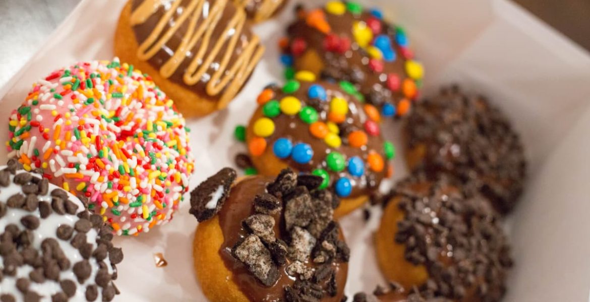 mesa de dulces tortas ricas