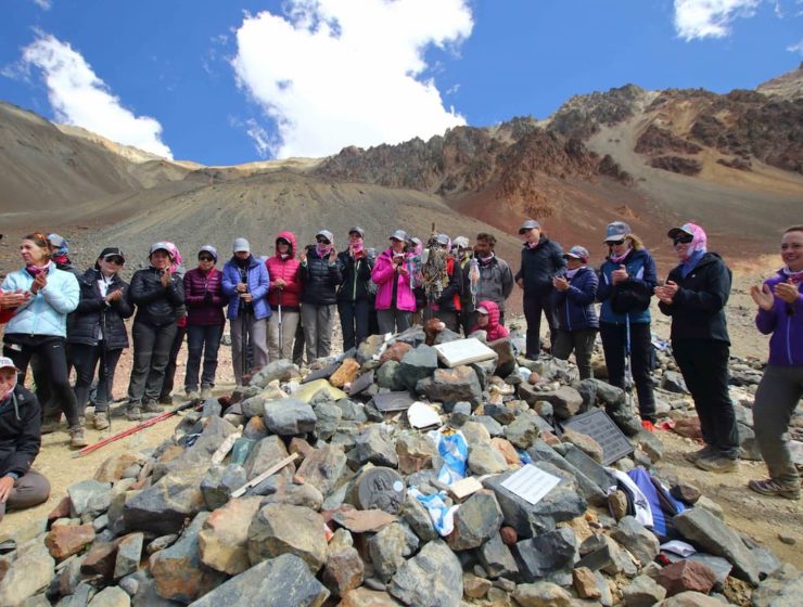 Homenaje a la vida: 31 pacientes recuperados de cáncer de mama llegaron hasta el avión del Milagro de los Andes 2 Homenaje a la vida: 31 pacientes recuperados de cáncer de mama llegaron hasta el avión del Milagro de los Andes 2