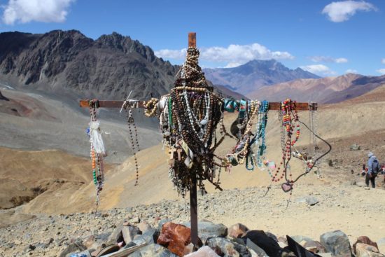 Homenaje a la vida: 31 pacientes recuperados de cáncer de mama llegaron hasta el avión del Milagro de los Andes 11