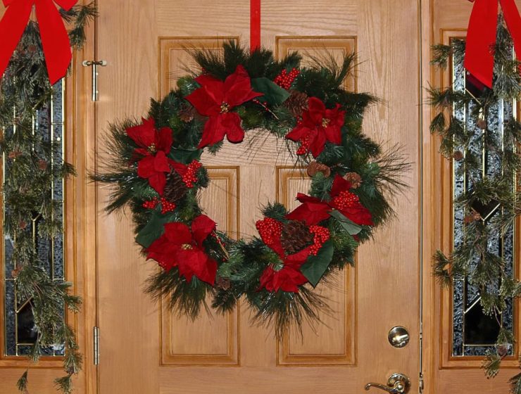 Coronas de Navidad para puertas: cómo hacerlas y qué significan 1