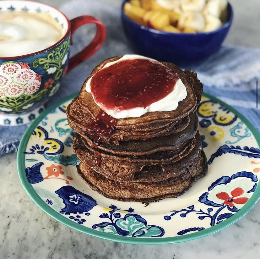 Delicias saludables: 3 recetas dulces con distintos tipos de harinas 12 Panqueques de chocolate receta