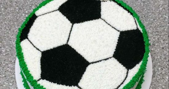 Decoración paso a paso: aplicación de glaseado y formación del balón