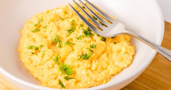 Cómo hacer huevos revueltos: receta rápida y fácil 6