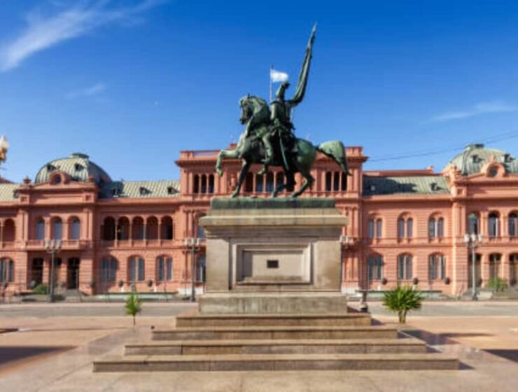 Libertarios, casta política, deepfake y swifties: qué significan 3