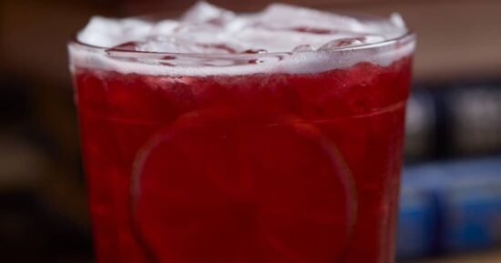 9 recetas de cócteles fáciles para hacer en las fiestas 12