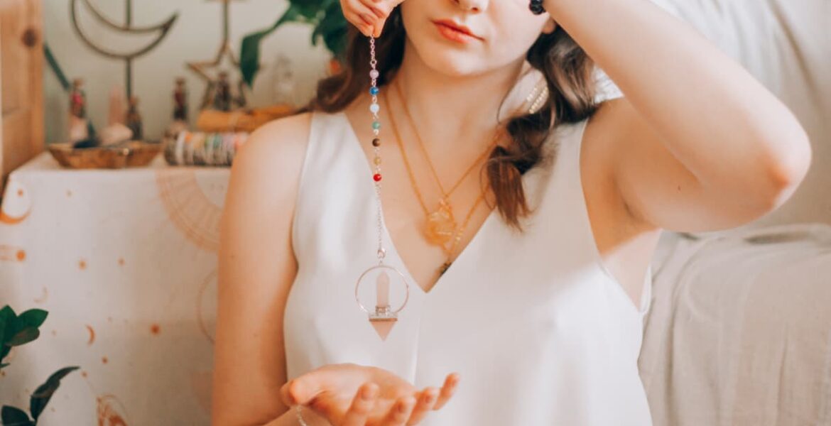 Ritual de Mhoni Vidente: cómo atraer prosperidad y abundancia en 2025 4