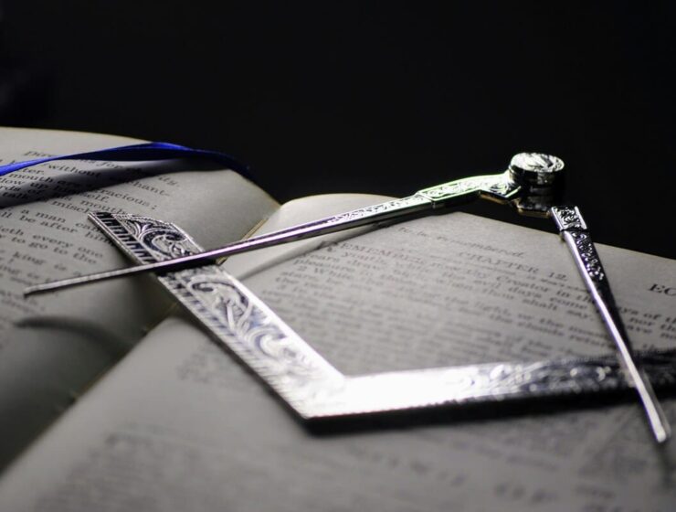 Significado de guante blanco en masonería