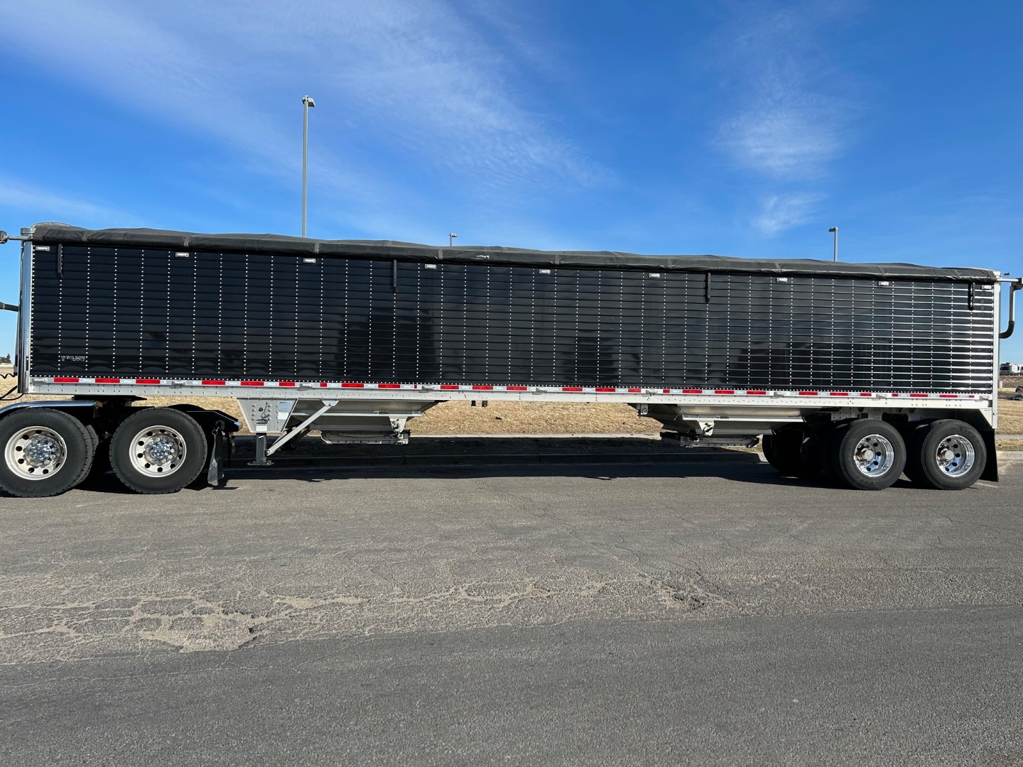 2021 Wilson Hopper 43x78x96