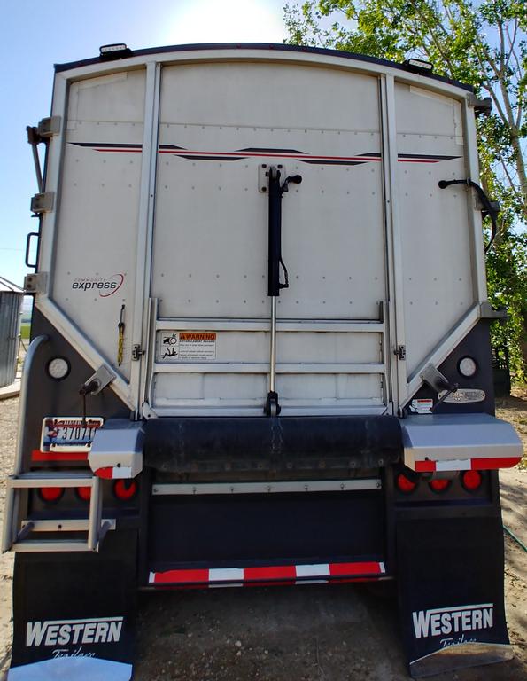 2015 Western Belt Trailer. 57,000