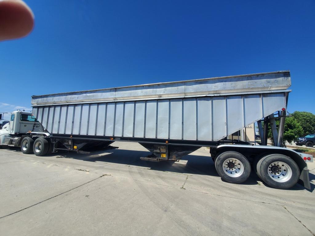 GRAIN SEMI HOPPER FOR SALE - 1983 TITAN $29,000.00 CALIFORNIA