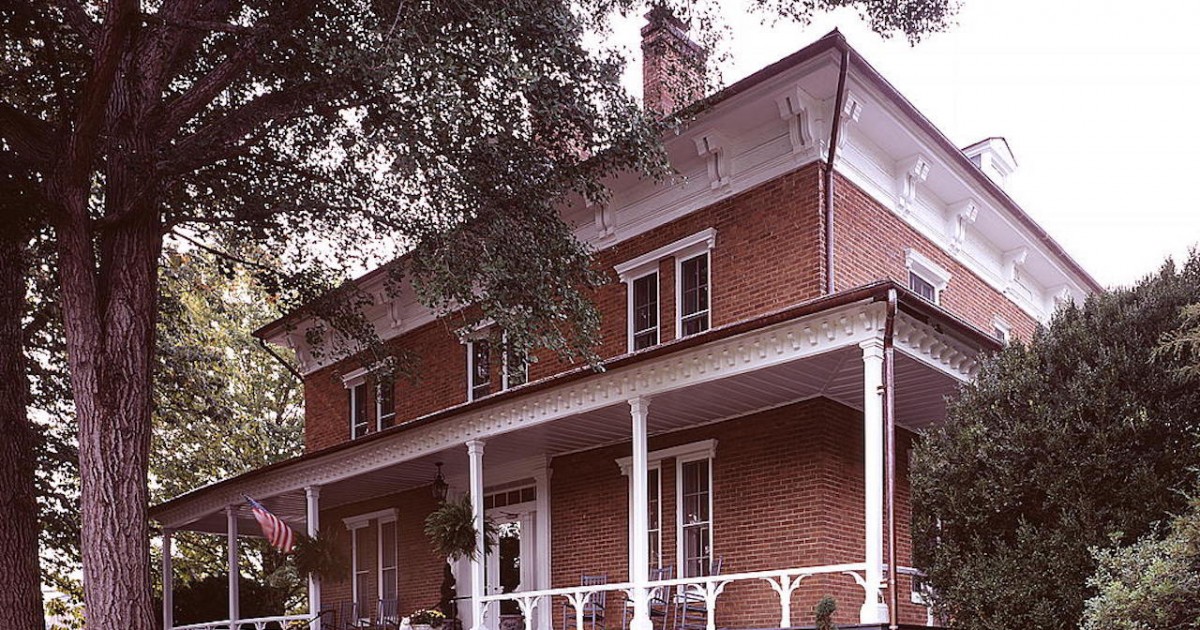 Washington and Lee Confronts Its History — Bunk