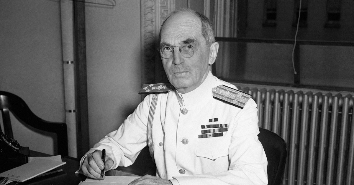 Ялта 1945 флота, видим, спиной, отставку, фотографии, штаба, занимал, начальник, виконта, получил, титул, годах, Черчилля, фельдмаршал, советских, возглавлял, советский, Союза, председателем, Лондонского