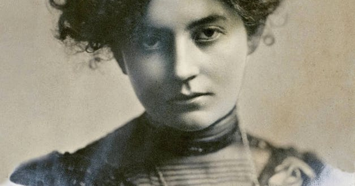 I Am Making the World My Confessor: Mary MacLane, the Wild Woman from Butte Bunk History I Am Making the World My Confessor: Mary MacLane, the Wild Woman from Butte Bunk History