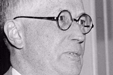 Louis Ludlow.