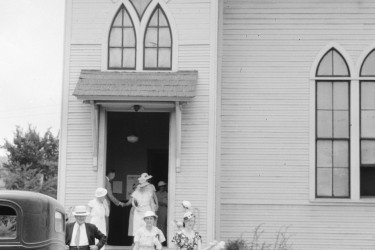 Men and women leaving a church in Dayton, Tennessee, in 1936.