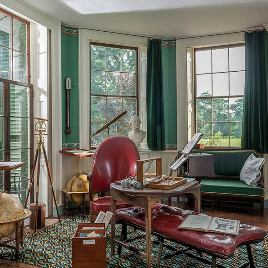 A room in Monticello.