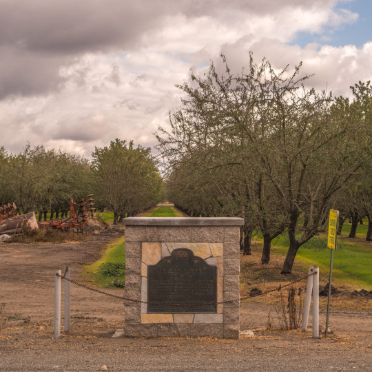 Mussel Slough historical marker.