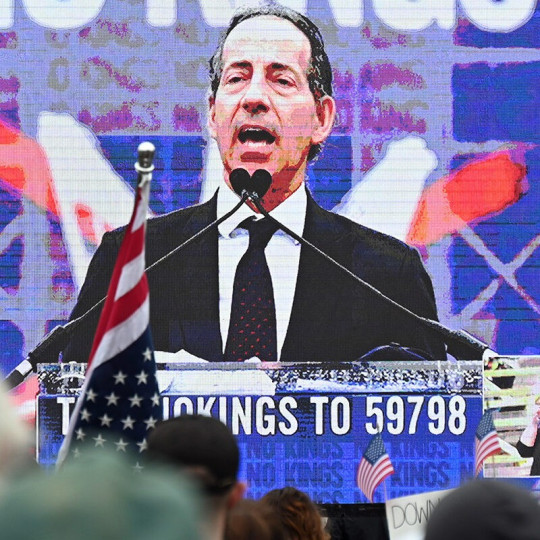 Jamie Raskin giving a speech at No Kings Day Protest.