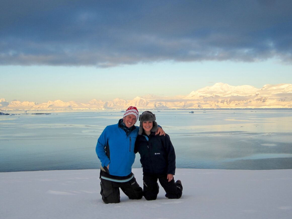 La pareja argentino-estadounidense que hace más de una década lleva viajeros de todo el mundo a la Antártida 7
