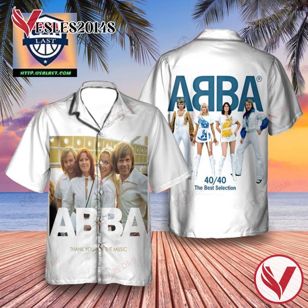 Combo 6 Smiski Hippers Figures + 1 Blind Box Mini Luminous Sonny Angel Green Doll – Glow-in-the-Dark Phone Accessories & Gift 5 Cute Smiski figures: one with phone, one with headphones. Perfect for collectors seeking quirky decor accents.