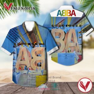 Quirky green silicone figure designed for versatile pop culture decoration and desk accessory.