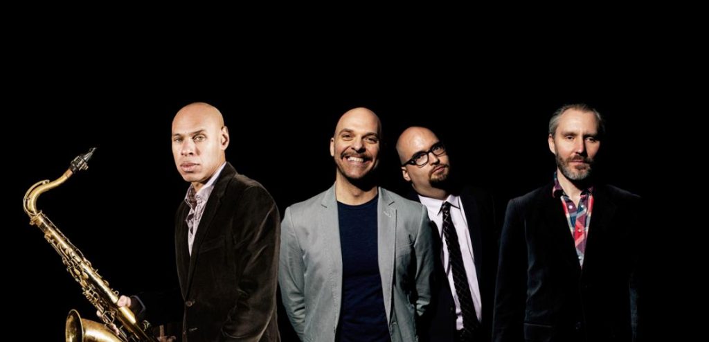 The Bad Plus e o saxofonista Joshua Redman